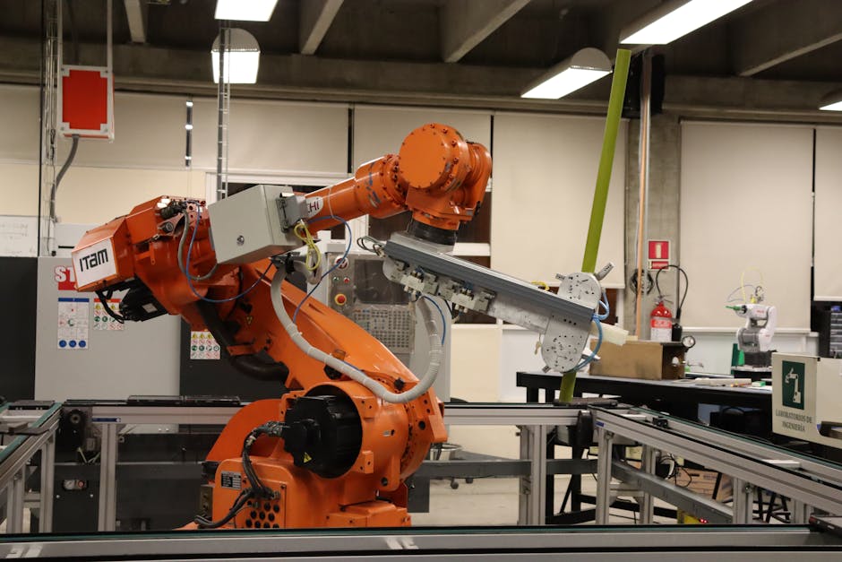 Braccio robotico in un ambiente di produzione